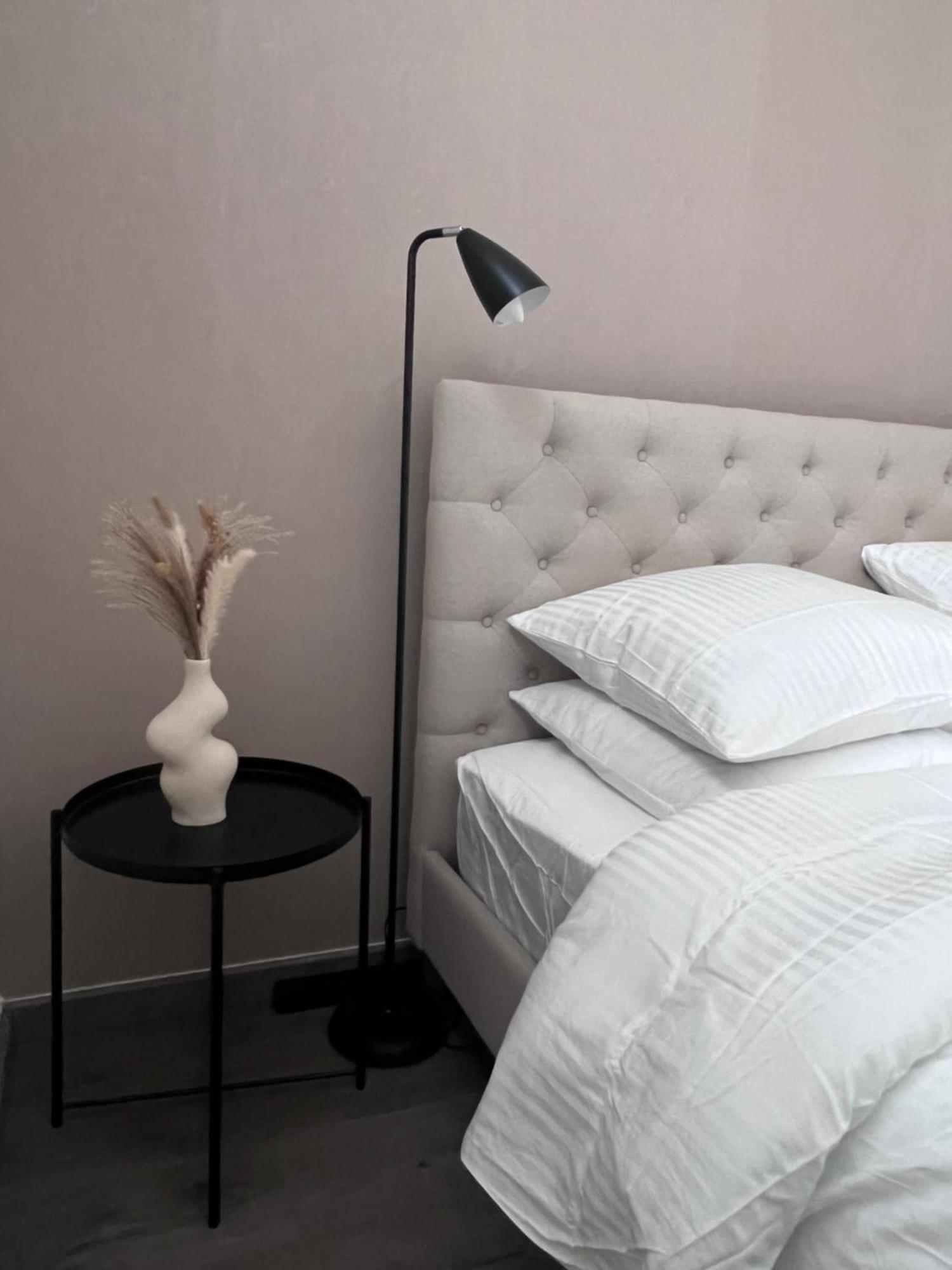 Stea Guesthouse Proche Paris 新城勒鲁瓦 外观 照片